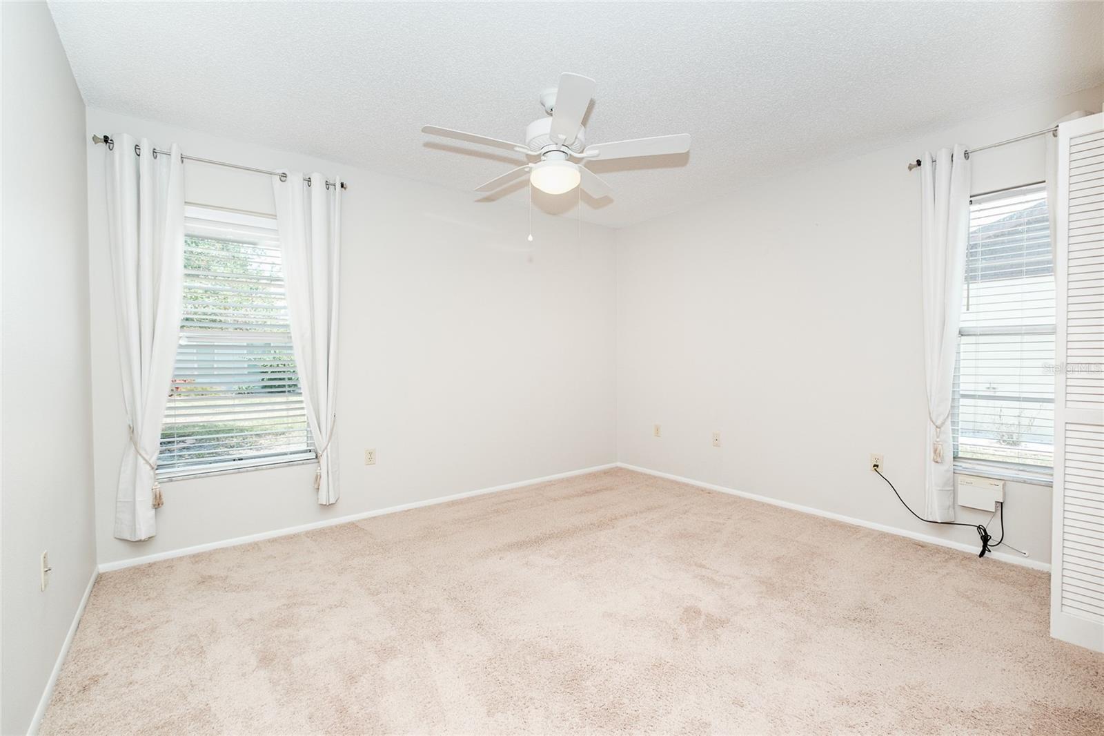 206 ASPEN ST — photo 26
