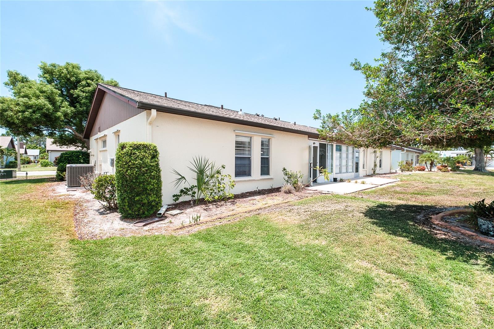 206 ASPEN ST — photo 25