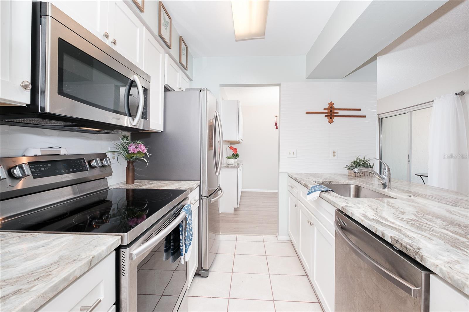206 ASPEN ST — photo 8