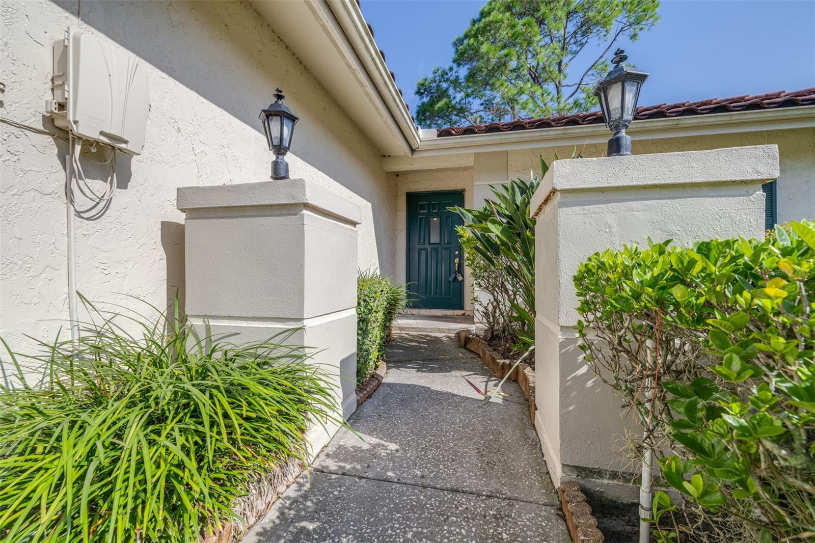 18425 AINTREE CT — photo 4