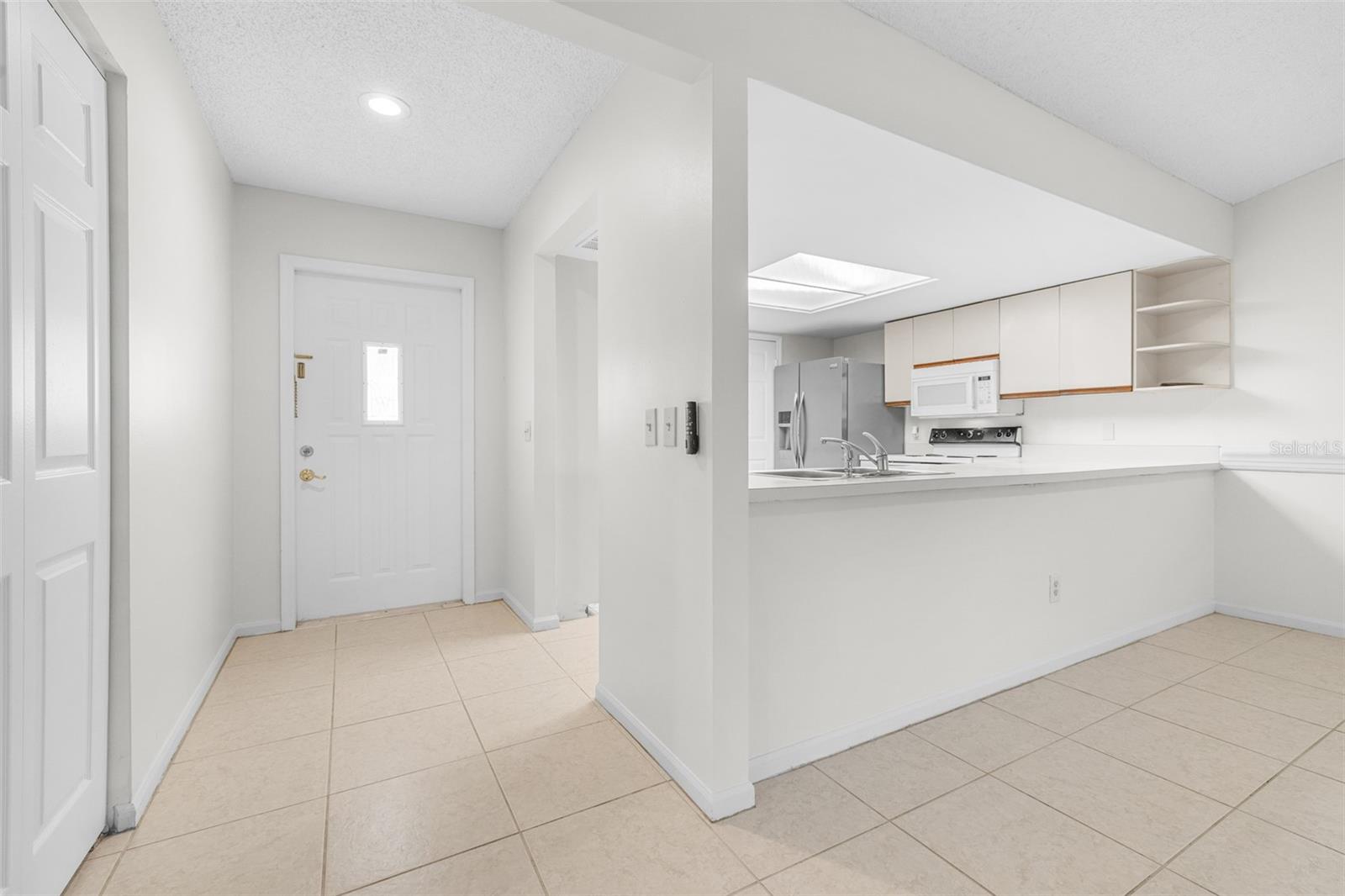 18425 AINTREE CT — photo 10