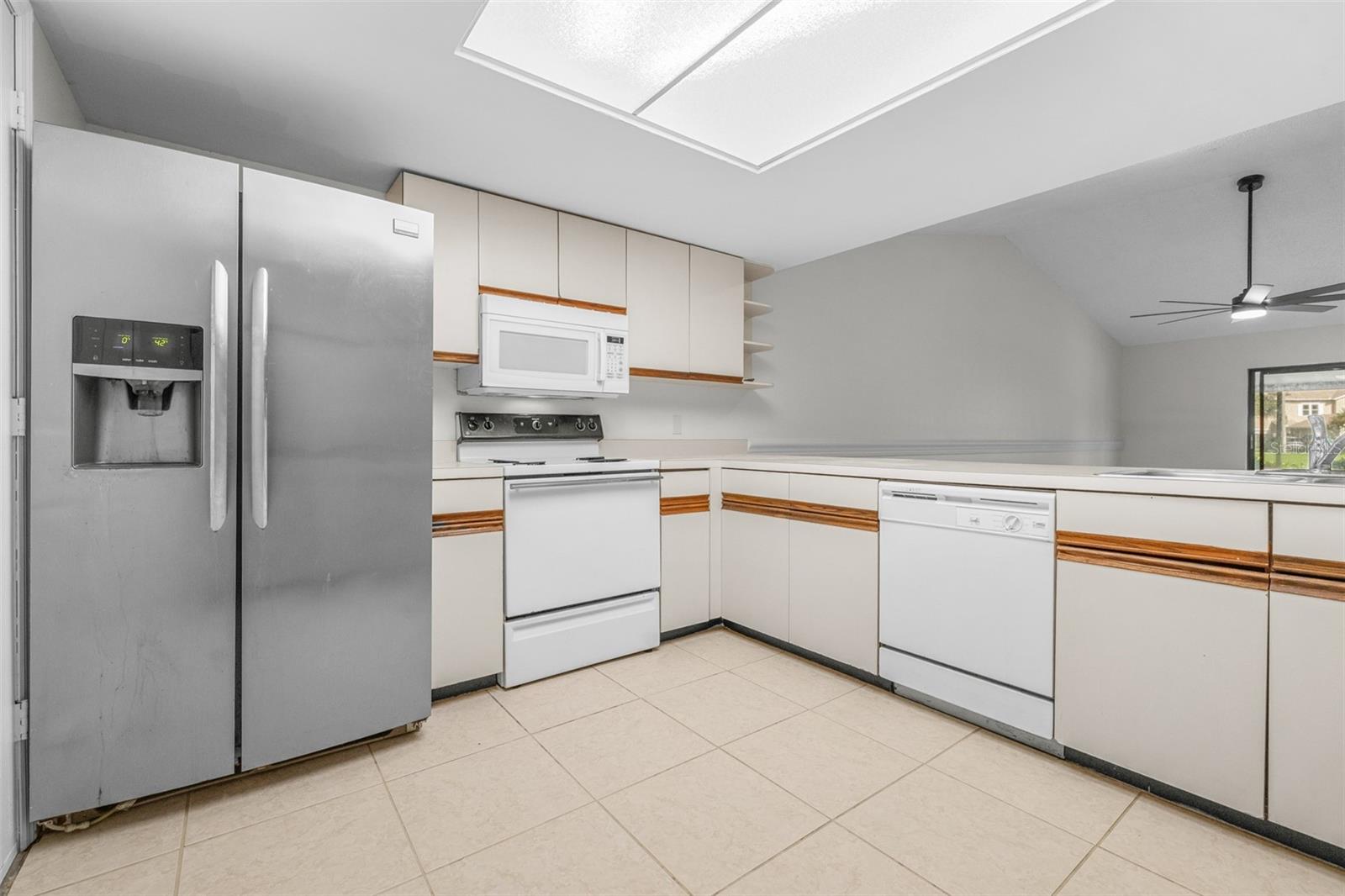 18425 AINTREE CT — photo 20