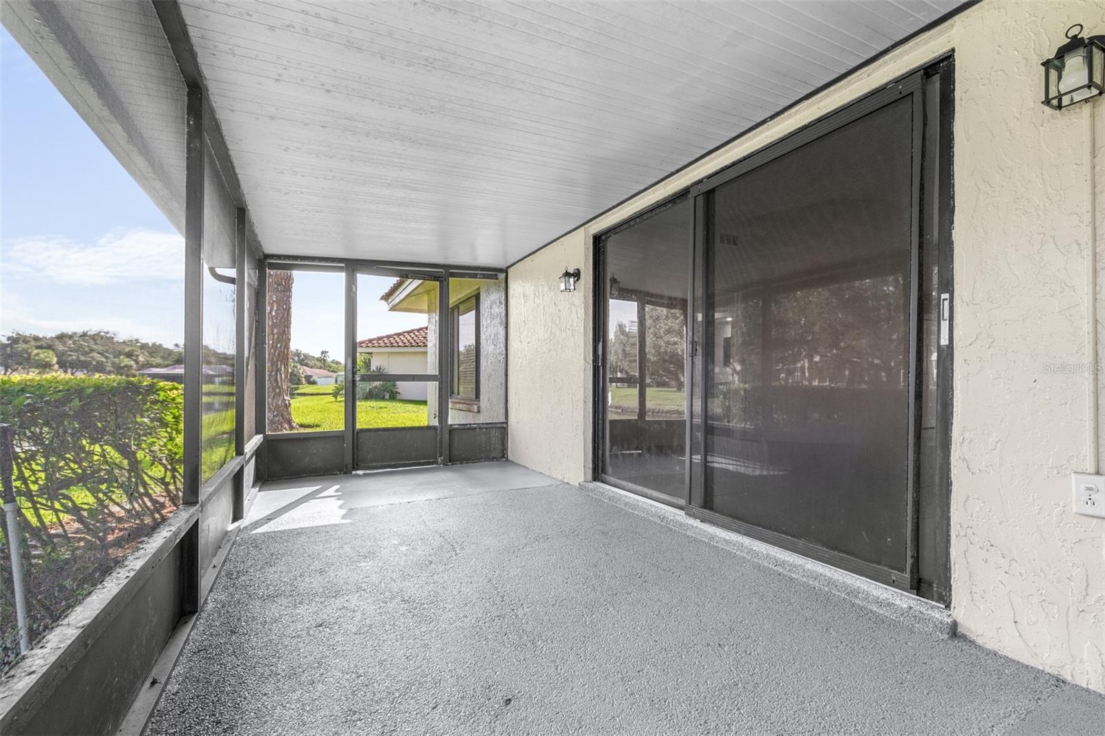 18425 AINTREE CT — photo 41