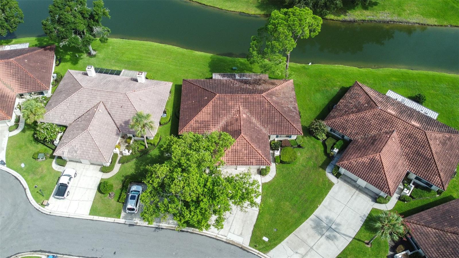 18425 AINTREE CT — photo 52