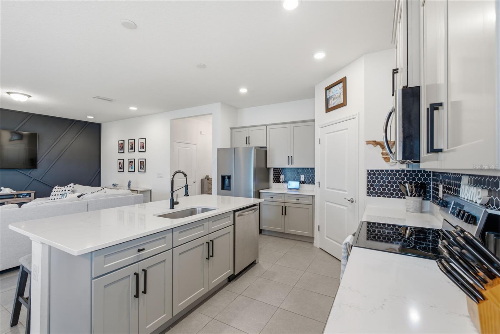 13237 WATERLEAF GARDEN CIR — photo 11