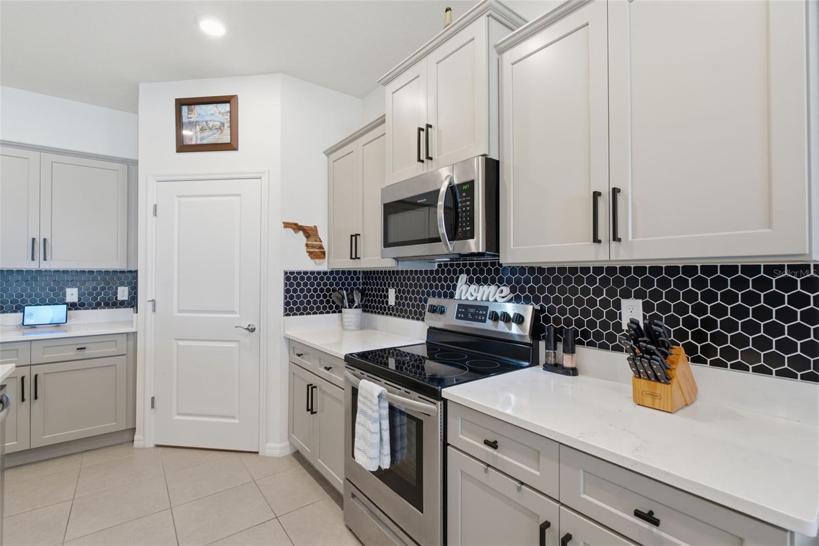 13237 WATERLEAF GARDEN CIR — photo 14