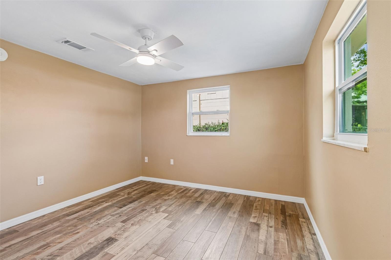 5046 FARLEY DR — photo 19