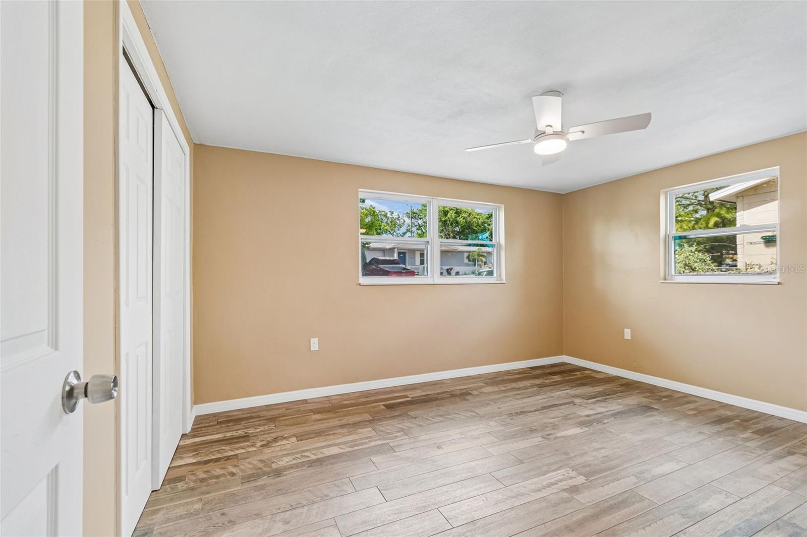5046 FARLEY DR — photo 14