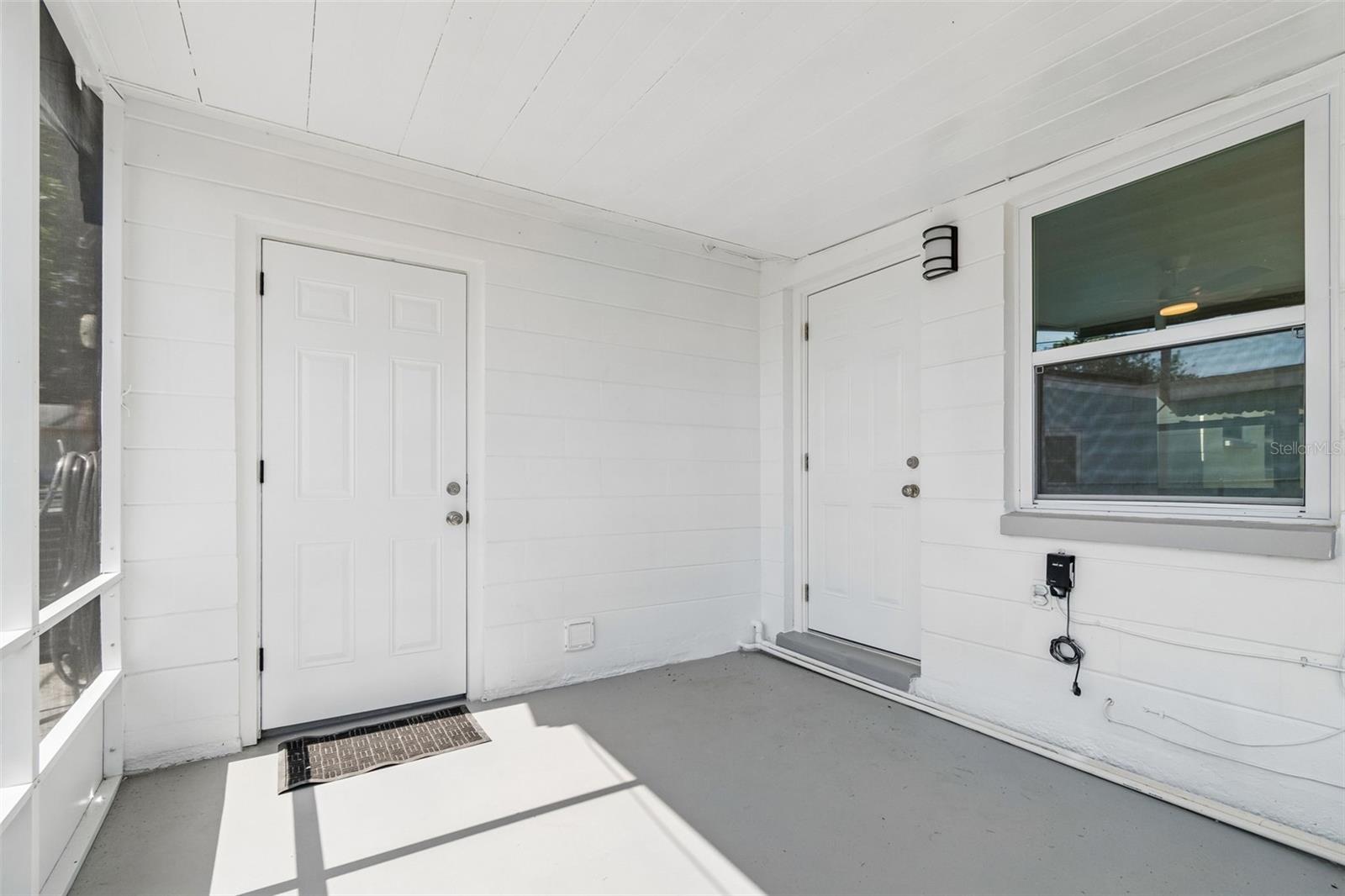 5046 FARLEY DR — photo 22