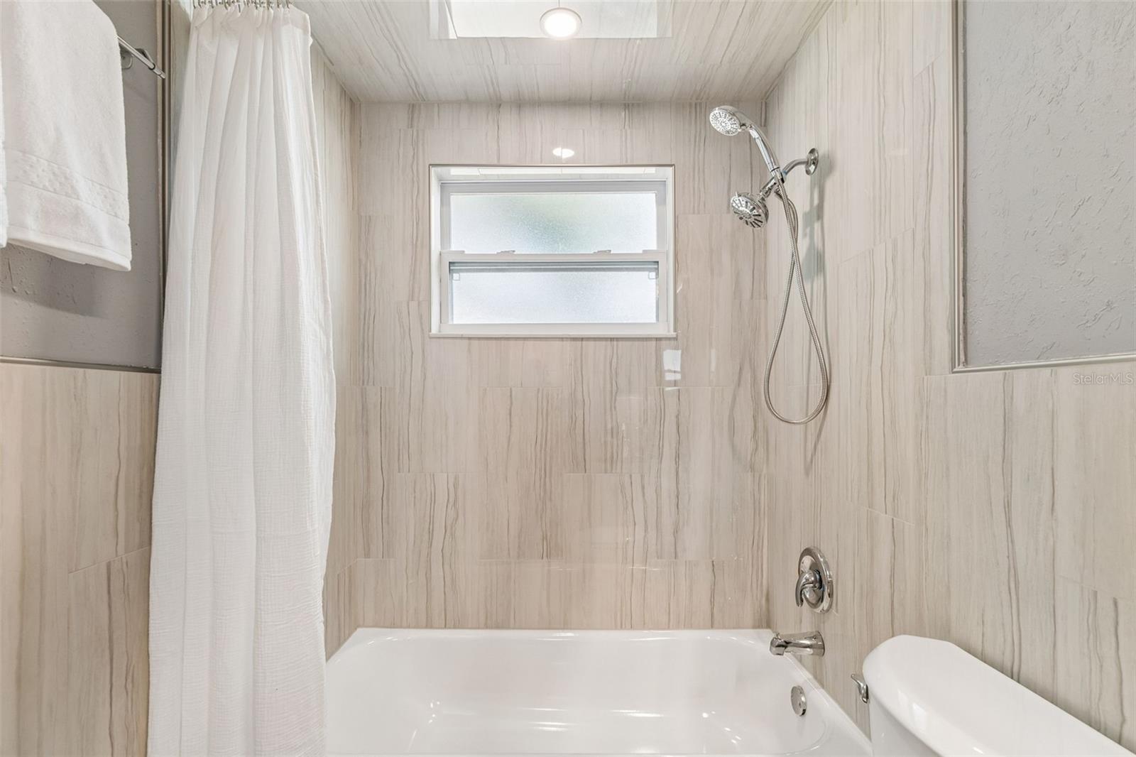 5046 FARLEY DR — photo 17