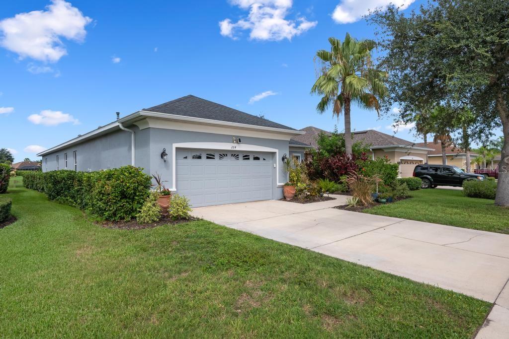 264 DAHLIA CT — photo 44