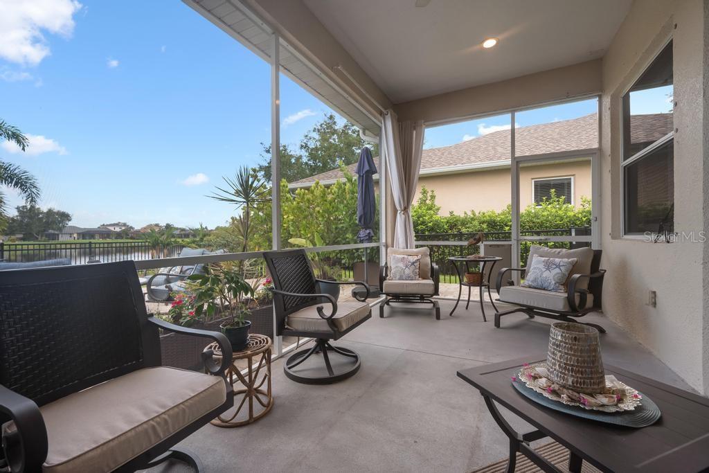 264 DAHLIA CT — photo 35