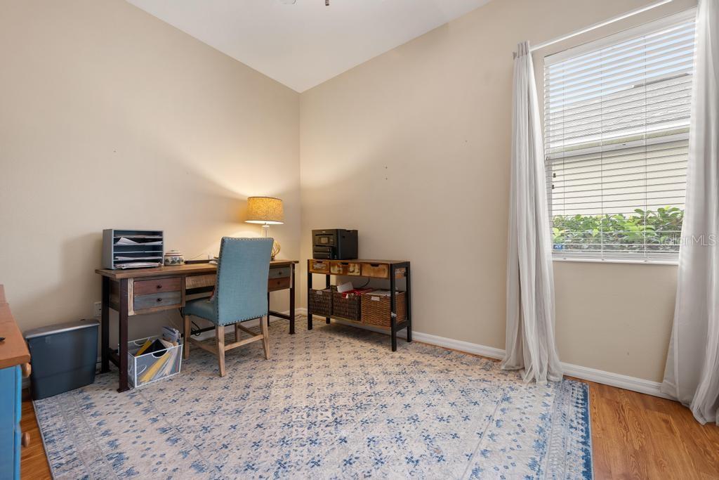 264 DAHLIA CT — photo 27