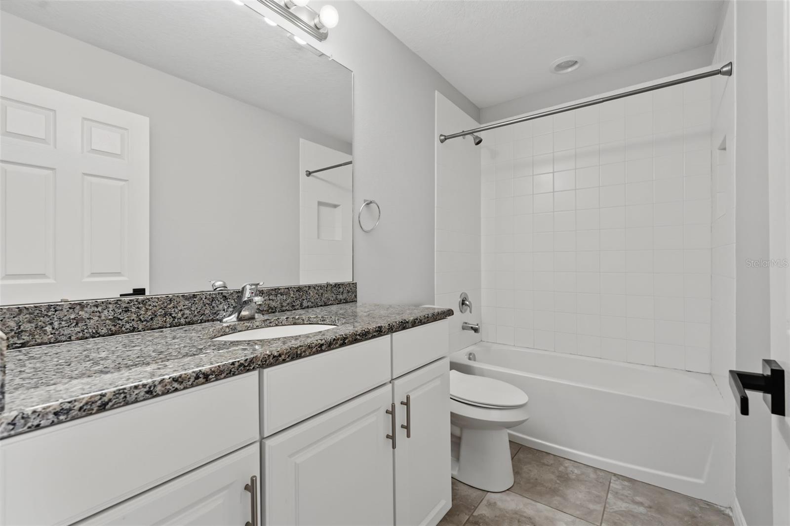 7052 SUMMER HOLLY PL — photo 17