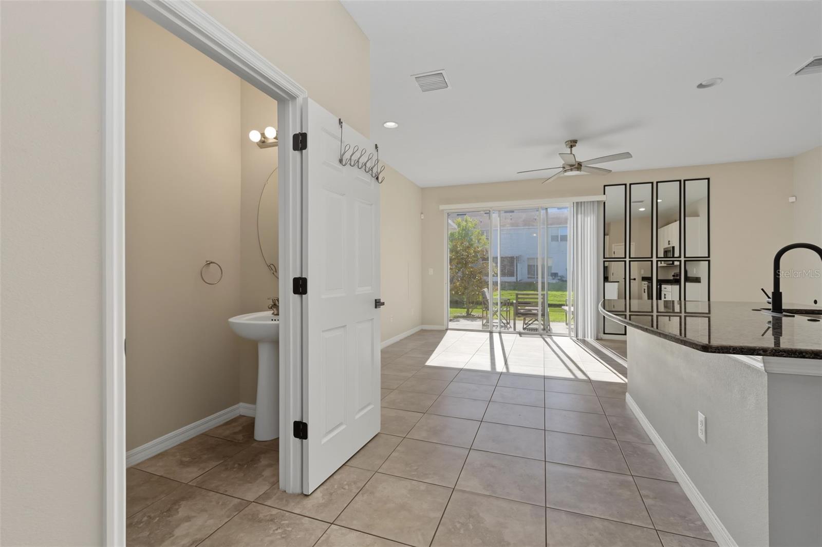 7052 SUMMER HOLLY PL — photo 25