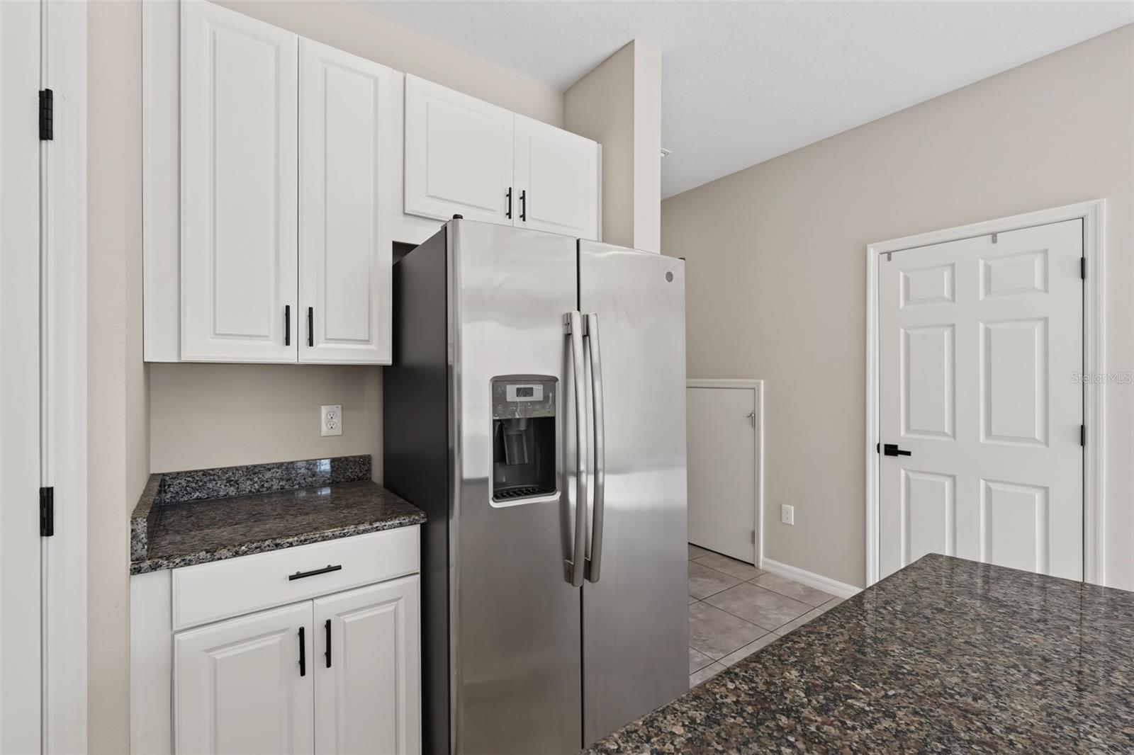 7052 SUMMER HOLLY PL — photo 29