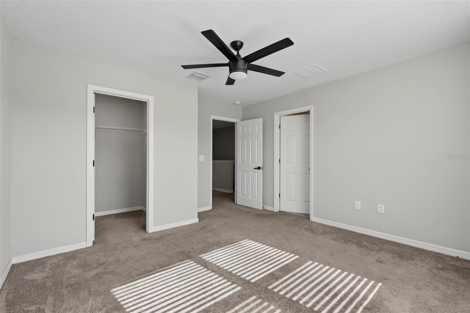 7052 SUMMER HOLLY PL — photo 15