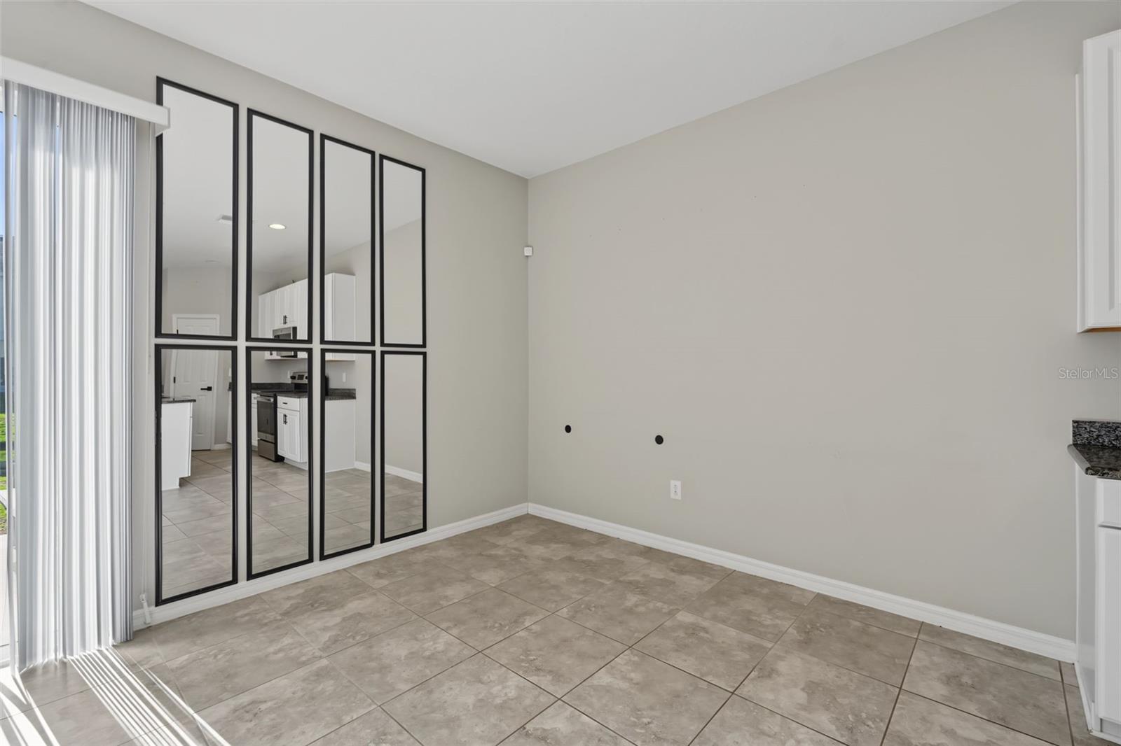 7052 SUMMER HOLLY PL — photo 34
