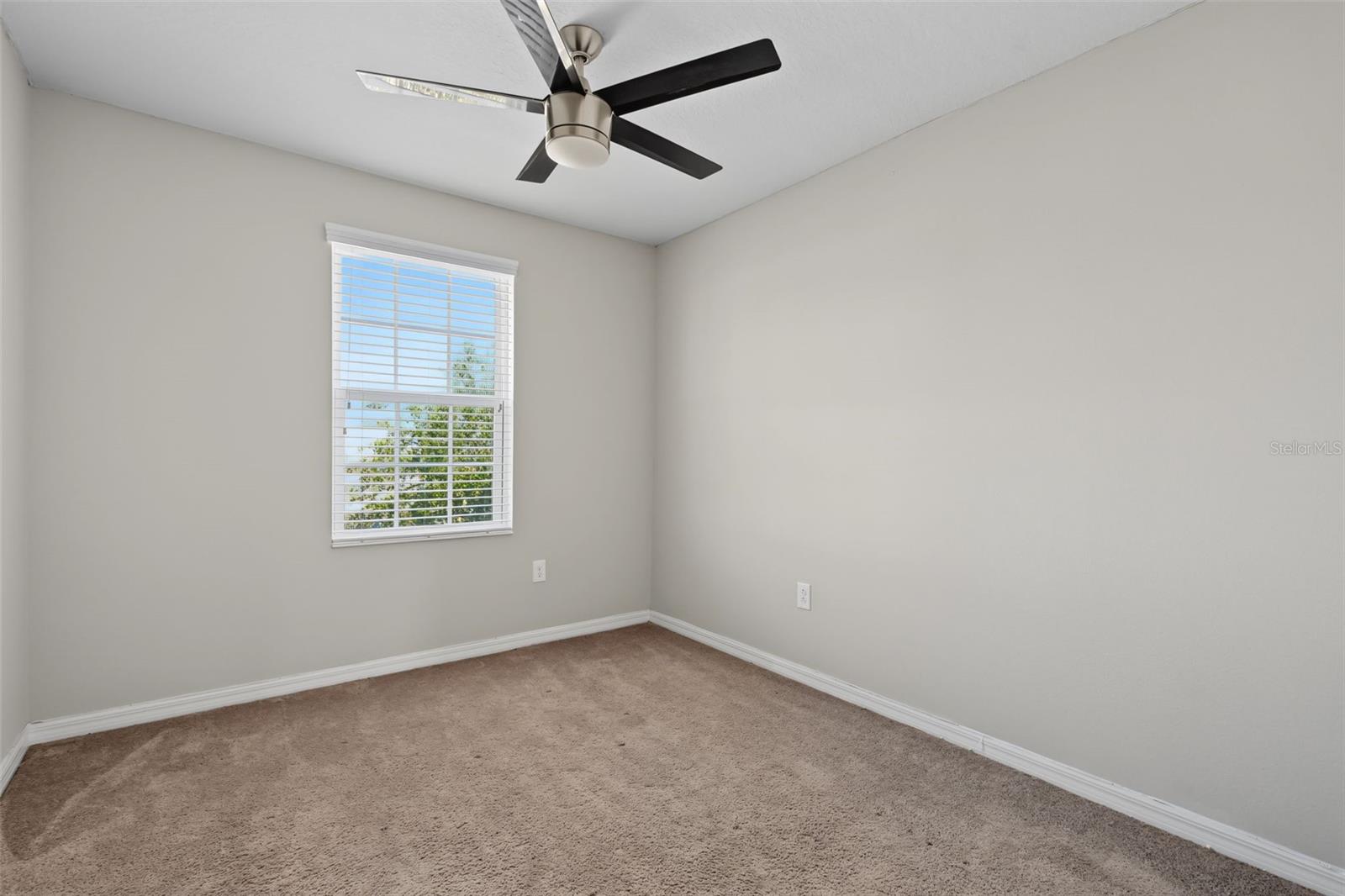 7052 SUMMER HOLLY PL — photo 20