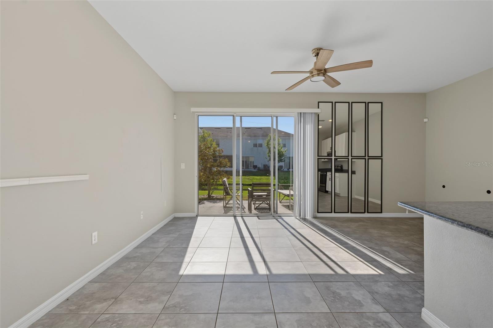 7052 SUMMER HOLLY PL — photo 36
