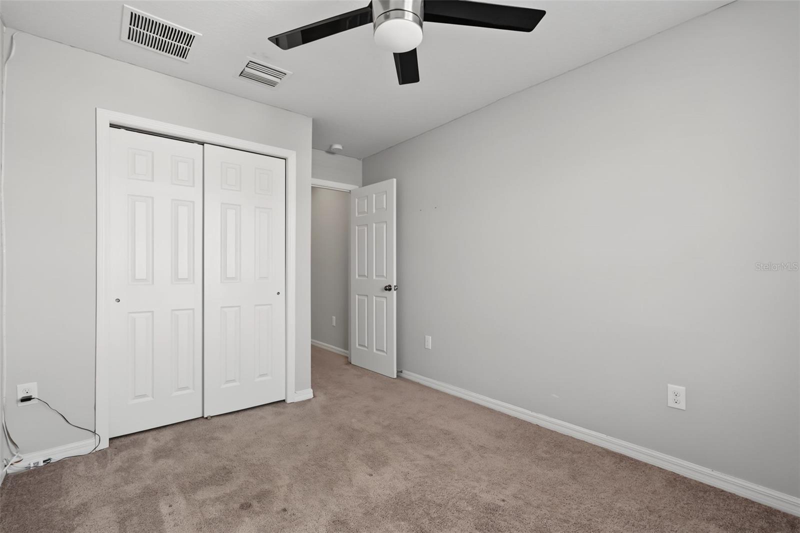 7052 SUMMER HOLLY PL — photo 21
