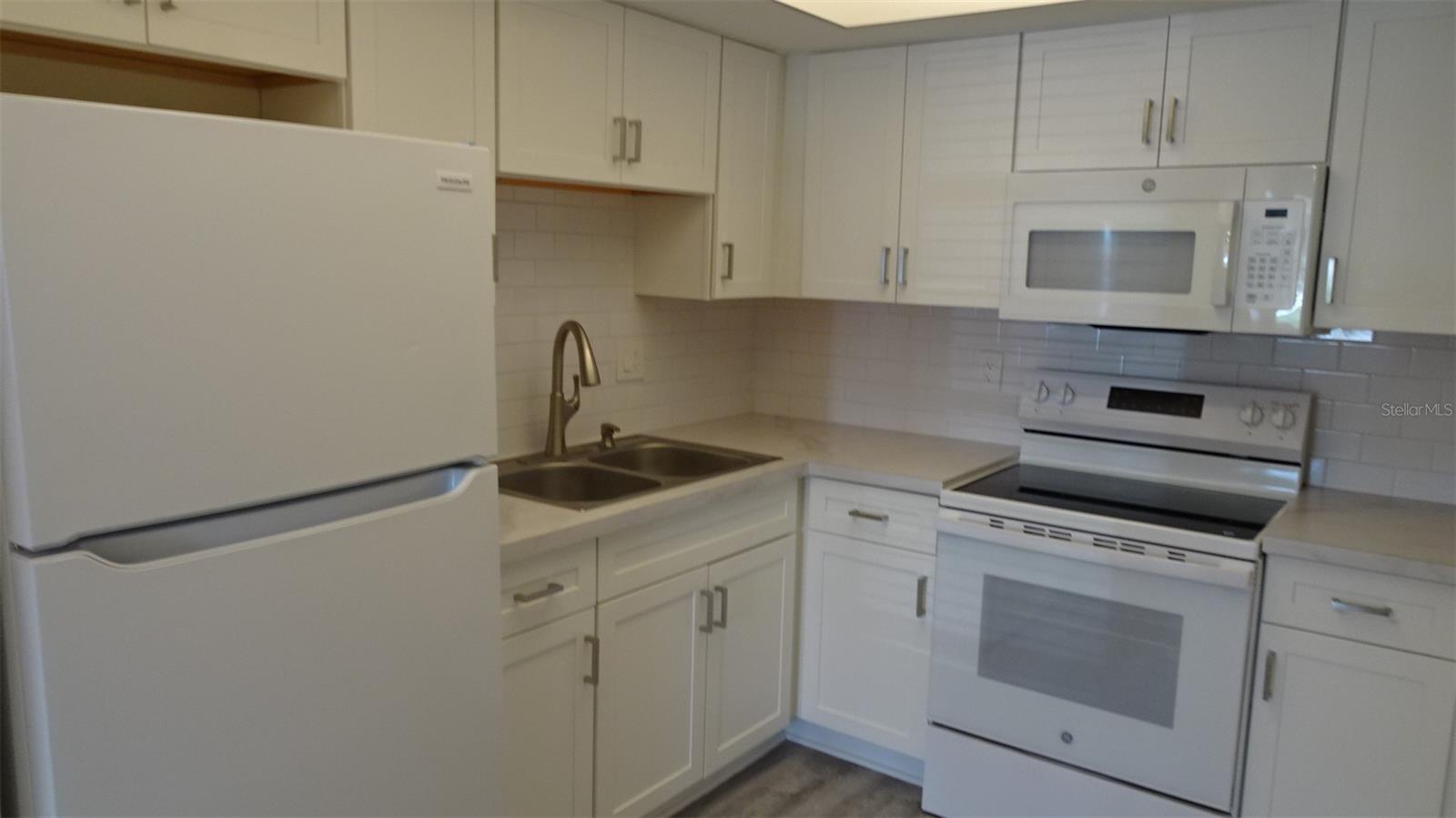 8100 DR MARTIN LUTHER KING JR ST N #105 — photo 16