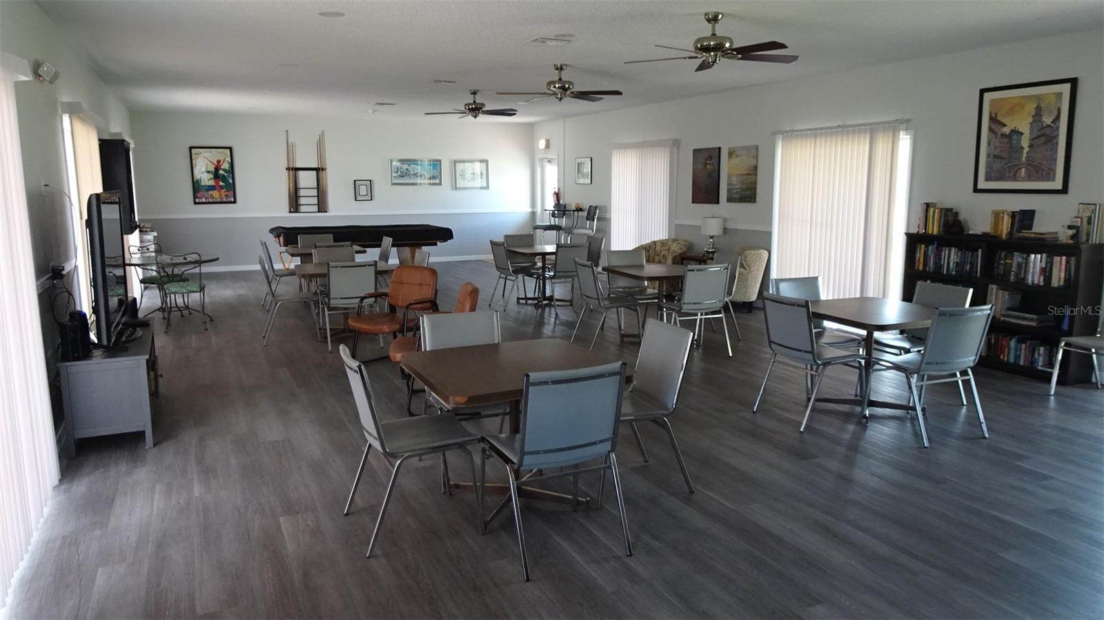8100 DR MARTIN LUTHER KING JR ST N #105 — photo 33