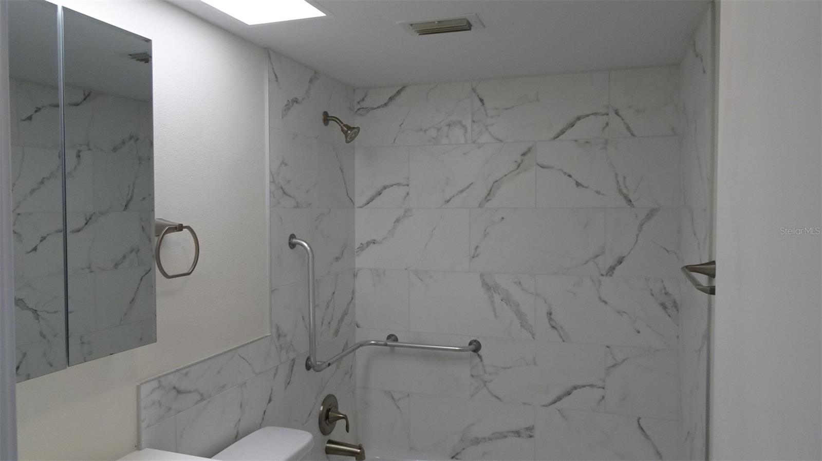 8100 DR MARTIN LUTHER KING JR ST N #105 — photo 20