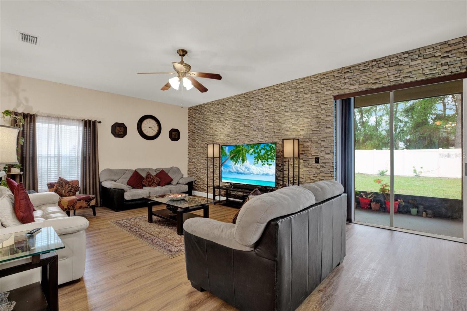 31405 GLENDALOUGH WAY — photo 18