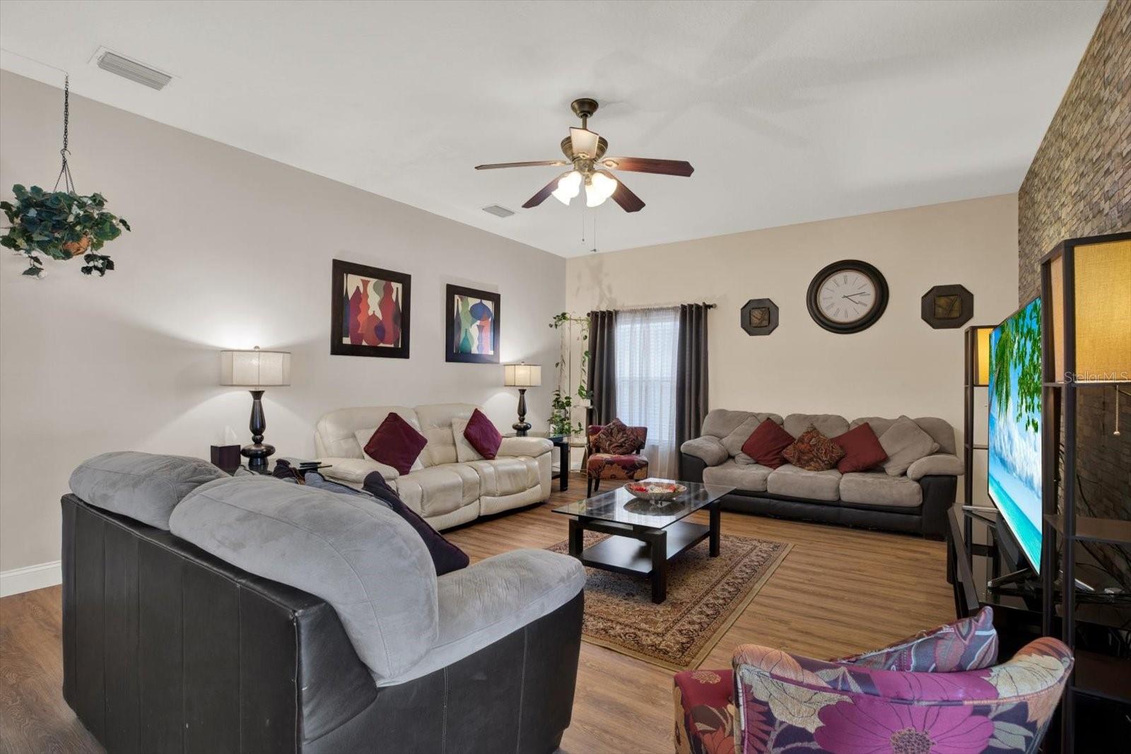 31405 GLENDALOUGH WAY — photo 19