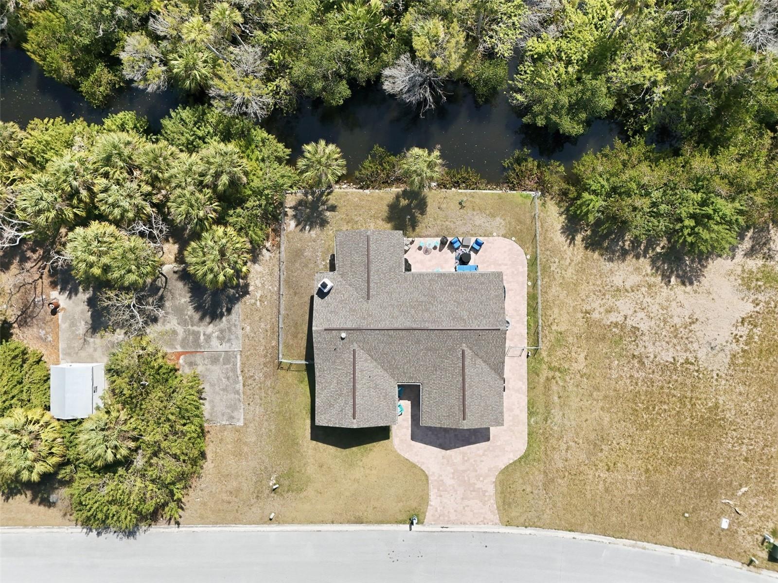 5728 SEABREEZE DR — photo 32