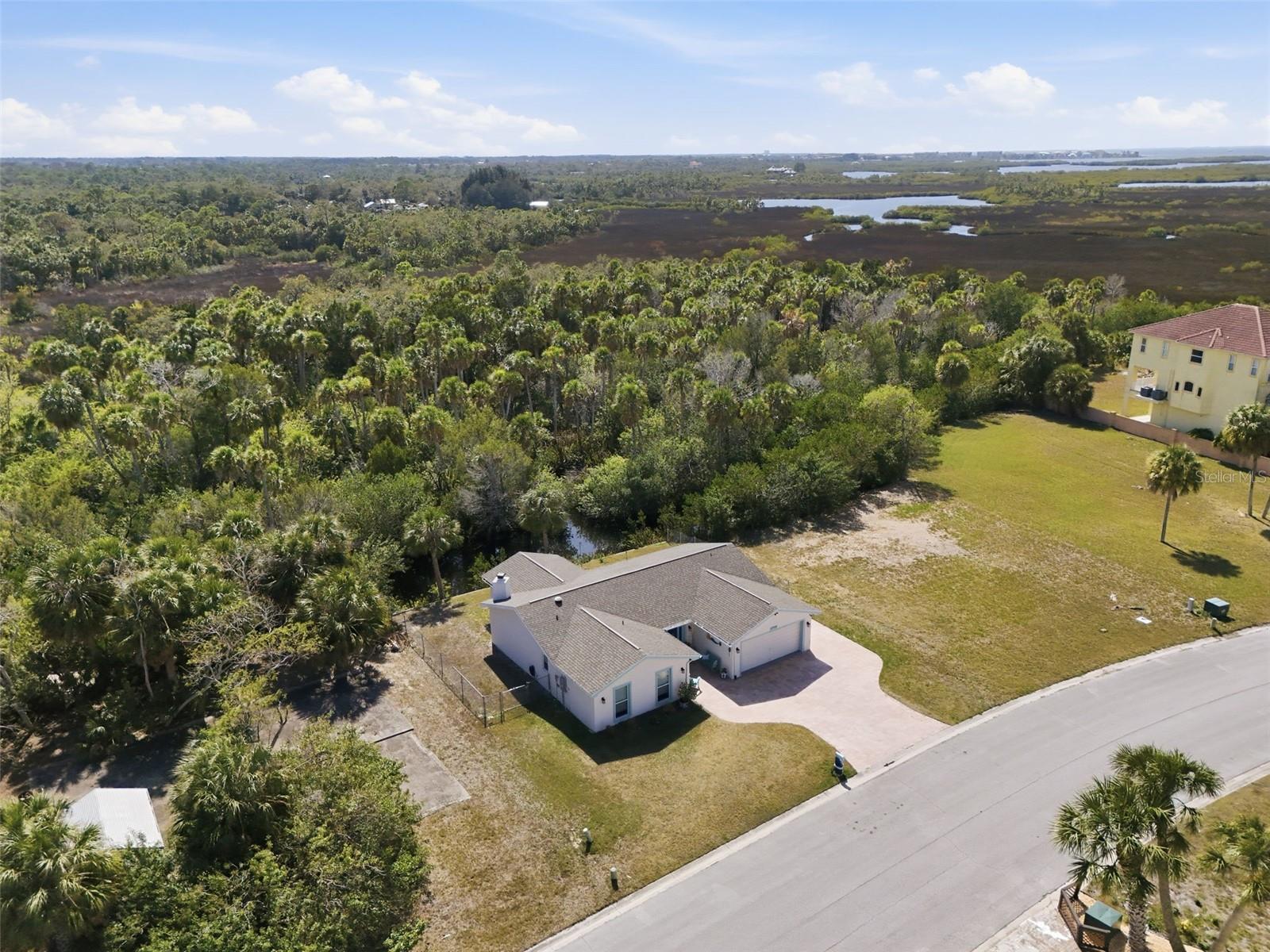 5728 SEABREEZE DR — photo 33