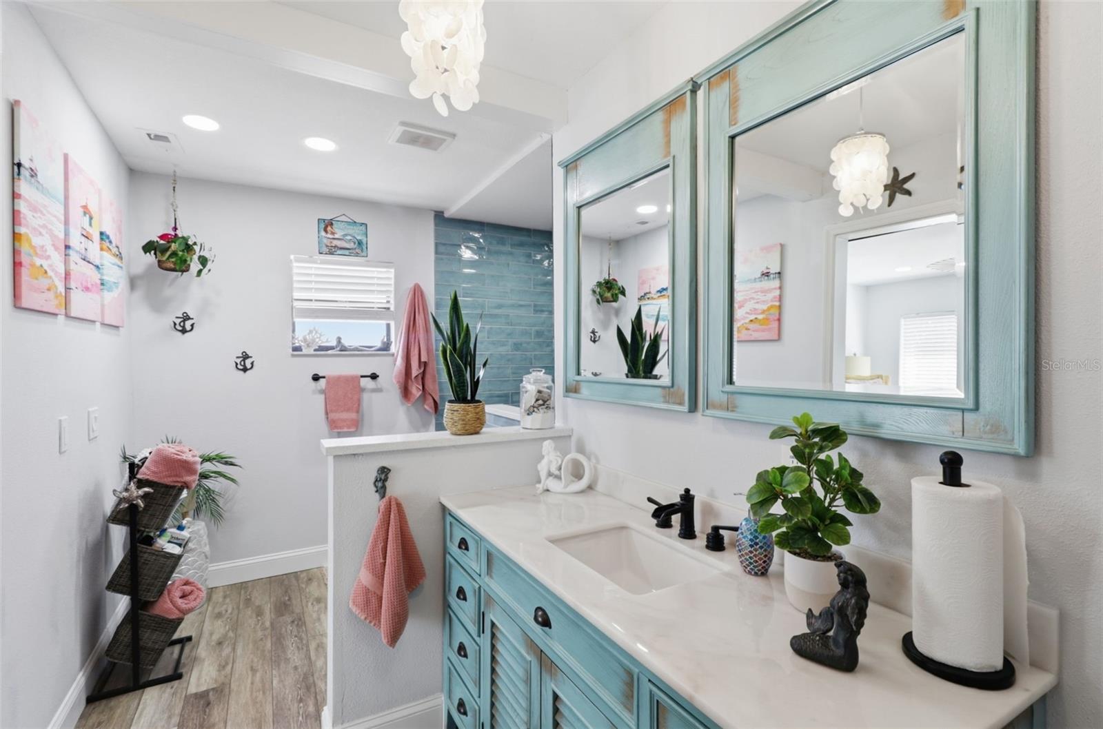 5728 SEABREEZE DR — photo 16