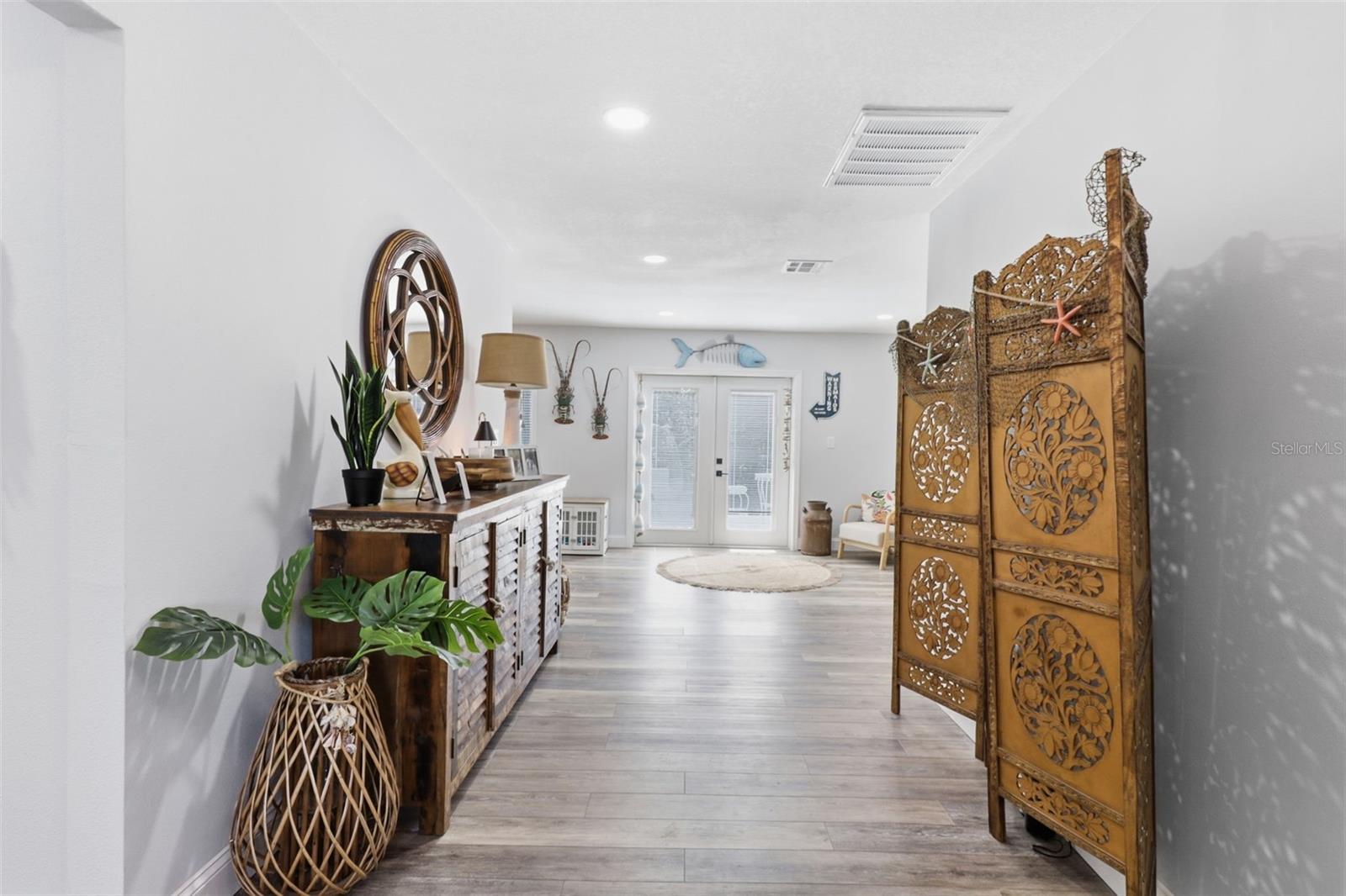 5728 SEABREEZE DR — photo 22