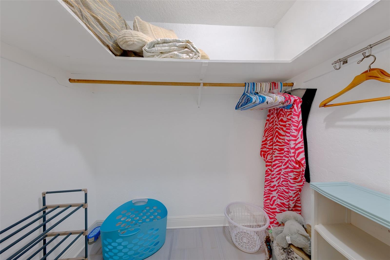 196 OVERBROOK DR E — photo 21