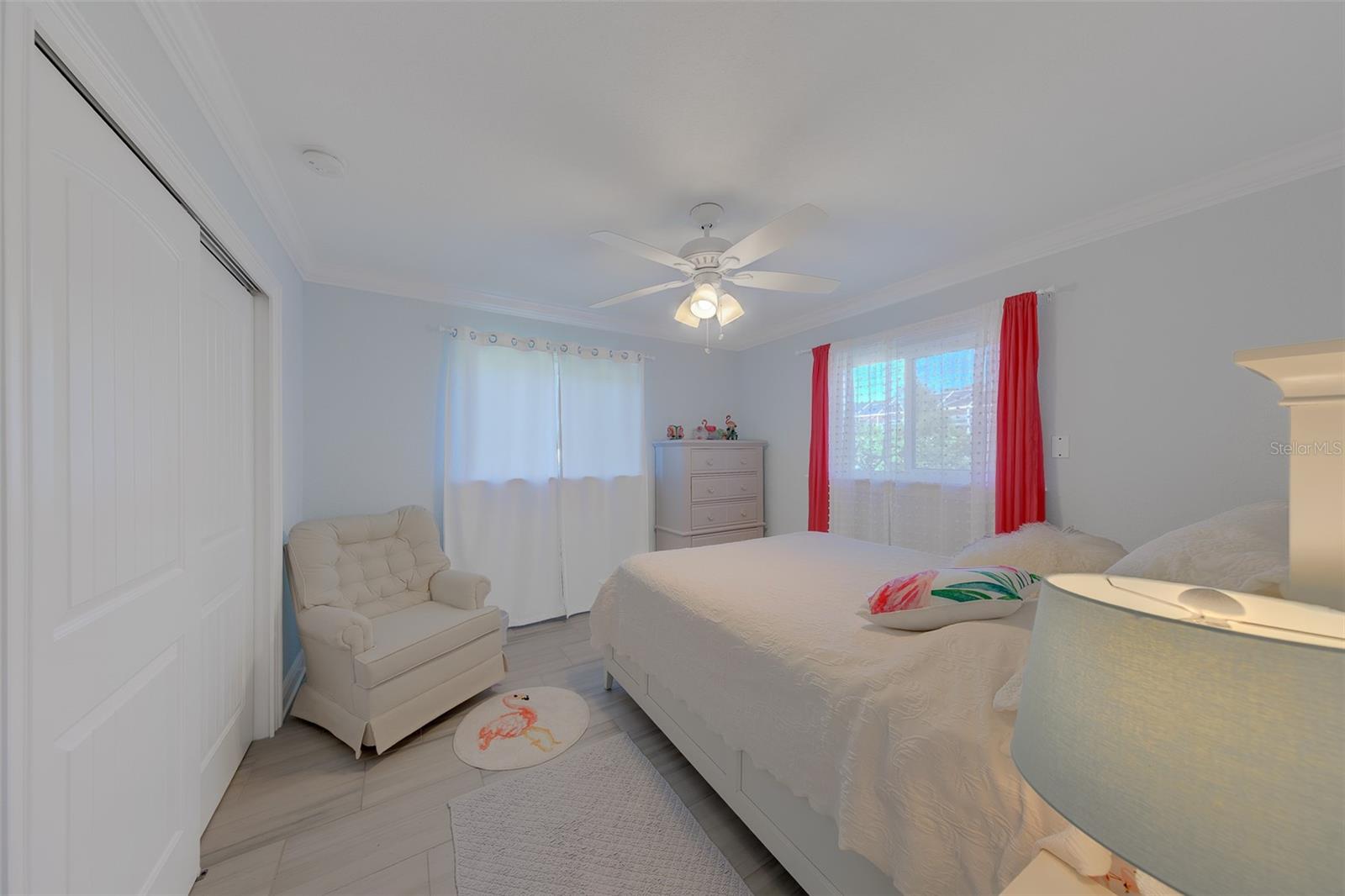 196 OVERBROOK DR E — photo 25