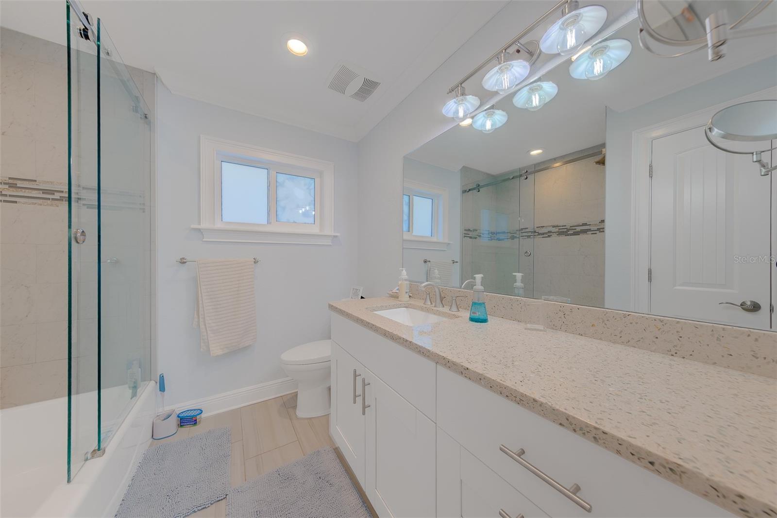 196 OVERBROOK DR E — photo 29