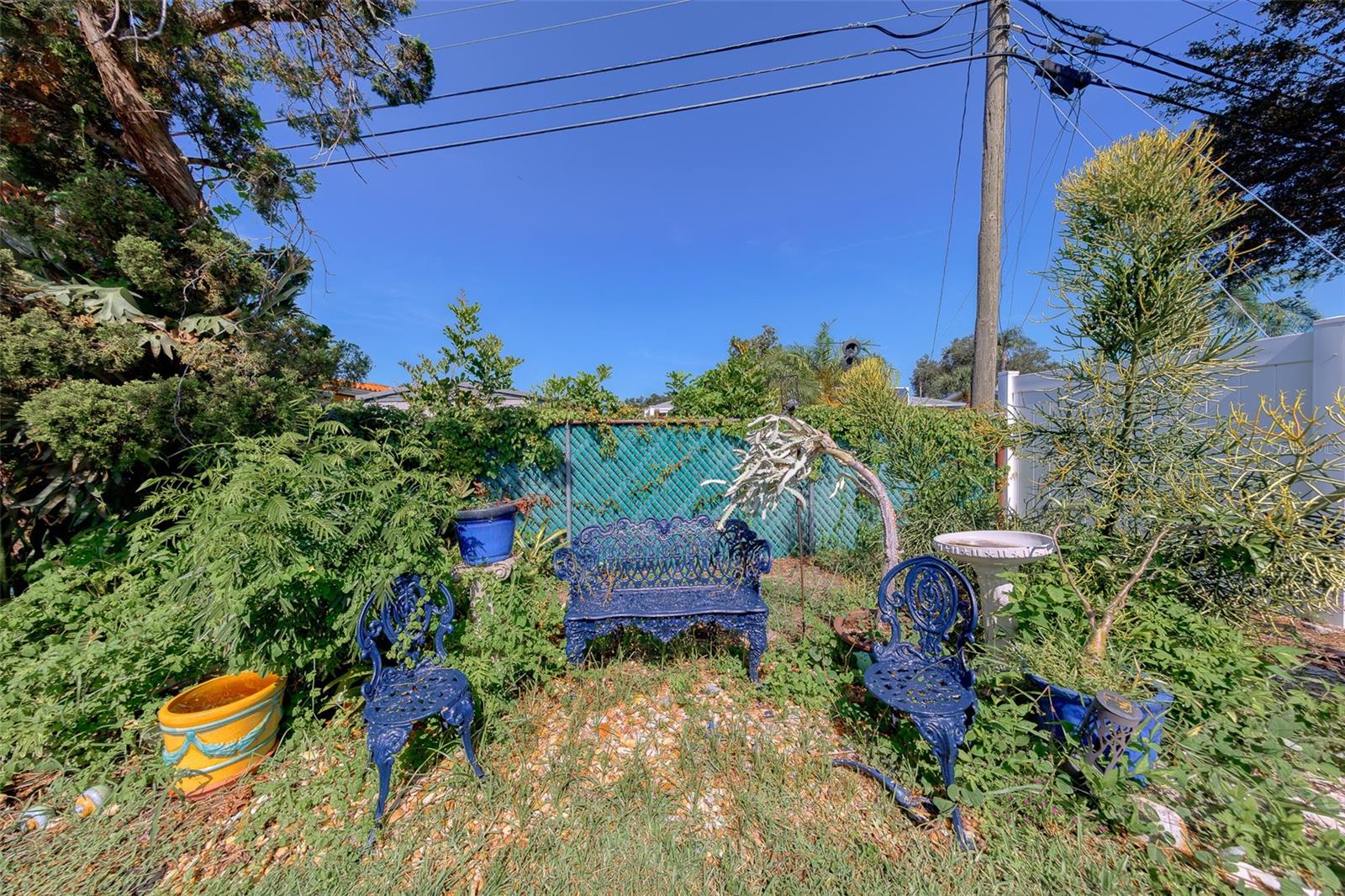 196 OVERBROOK DR E — photo 40