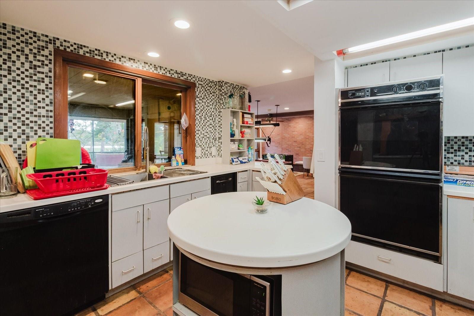 4404 OLD ORCHARD DR — photo 24