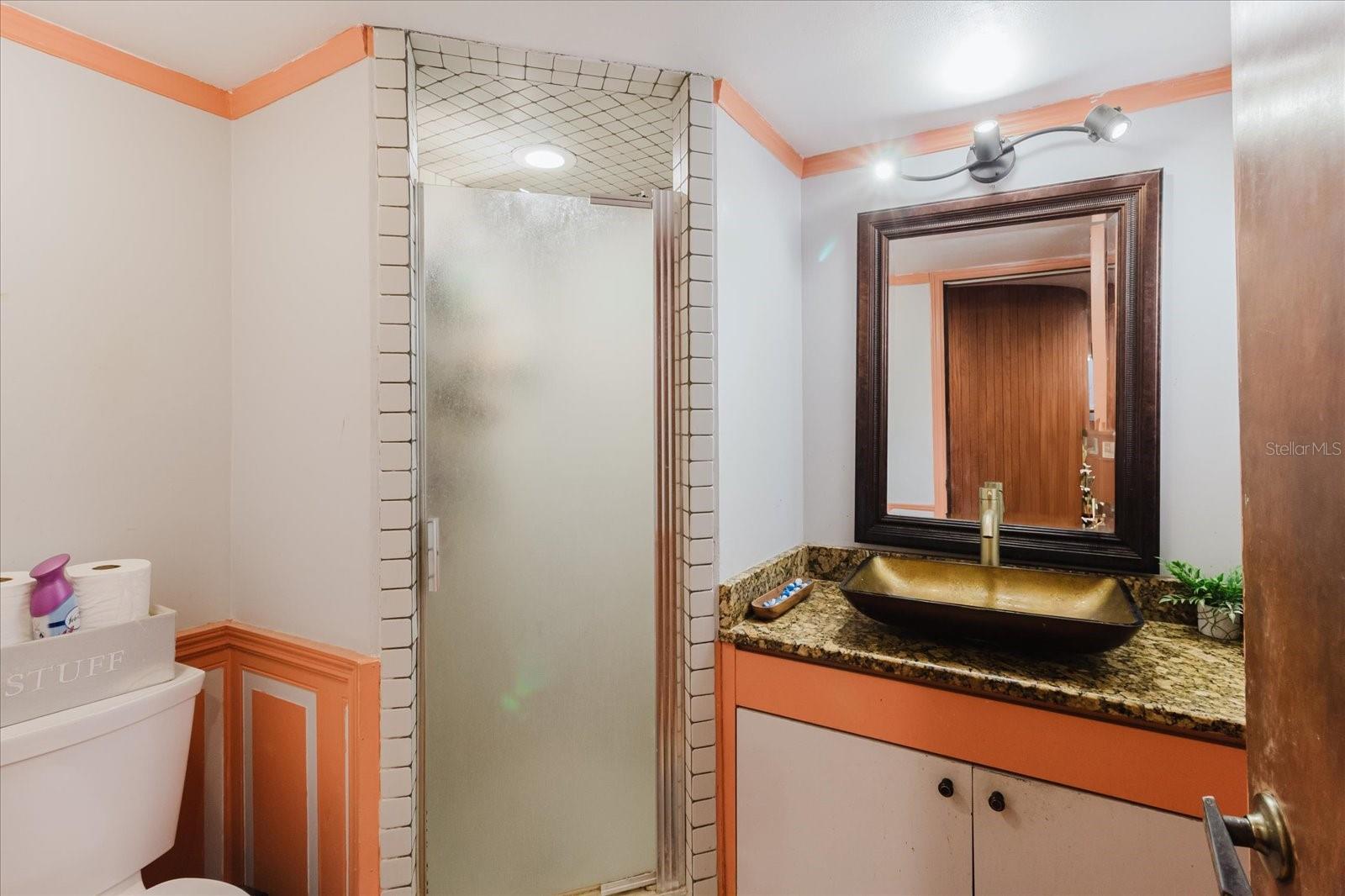 4404 OLD ORCHARD DR — photo 32