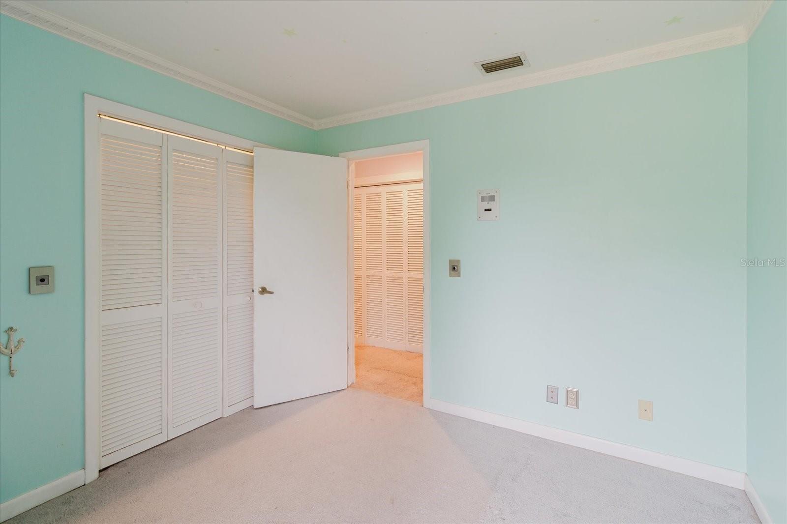 4404 OLD ORCHARD DR — photo 58