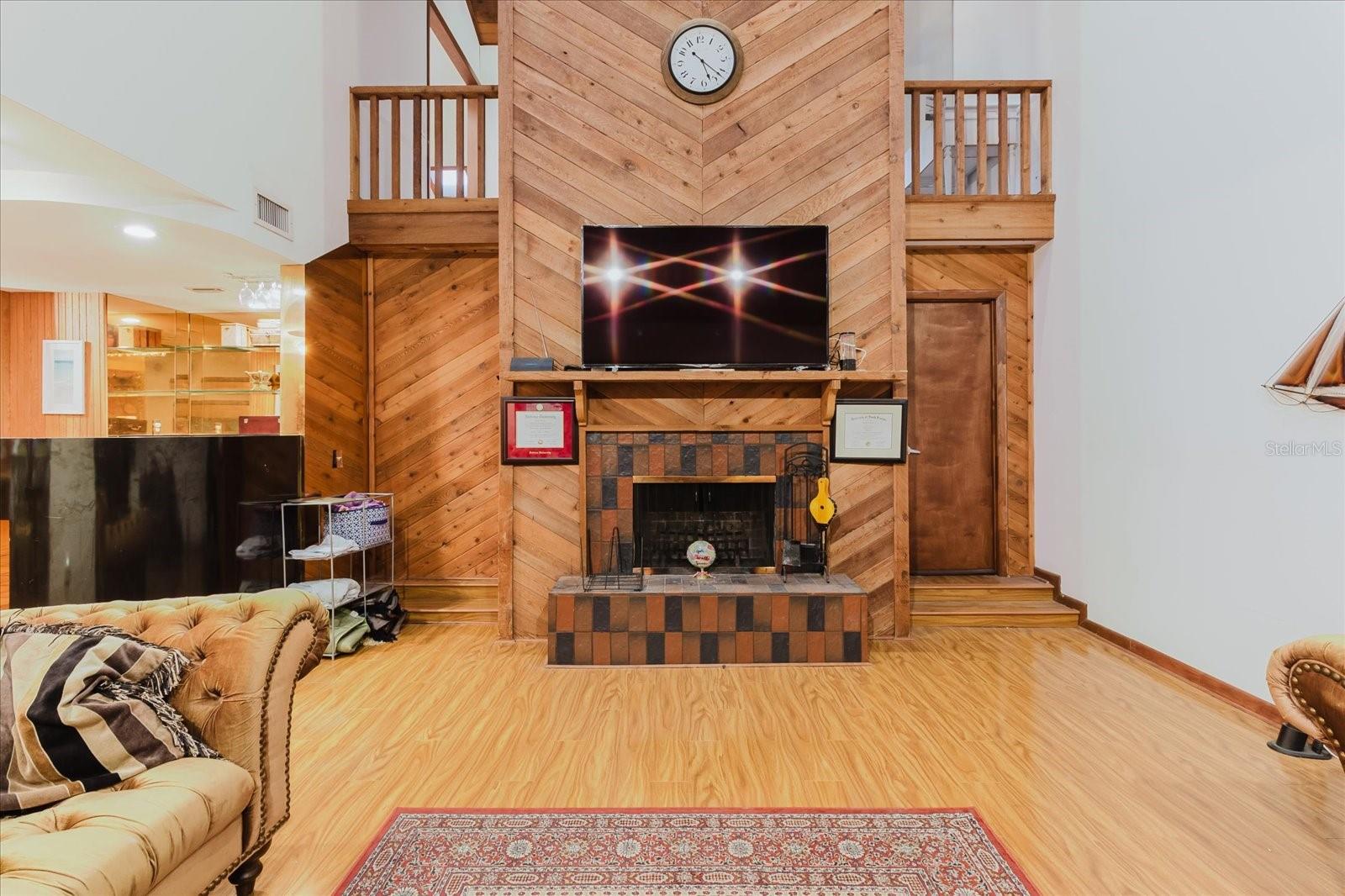 4404 OLD ORCHARD DR — photo 17