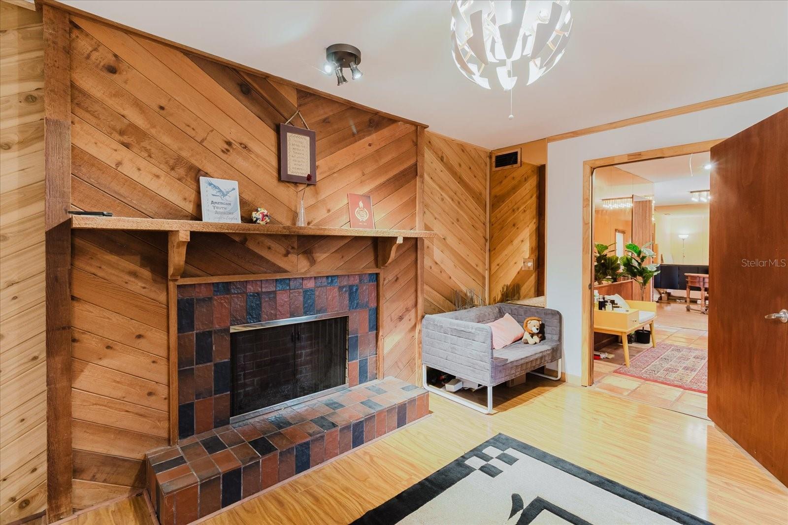 4404 OLD ORCHARD DR — photo 13