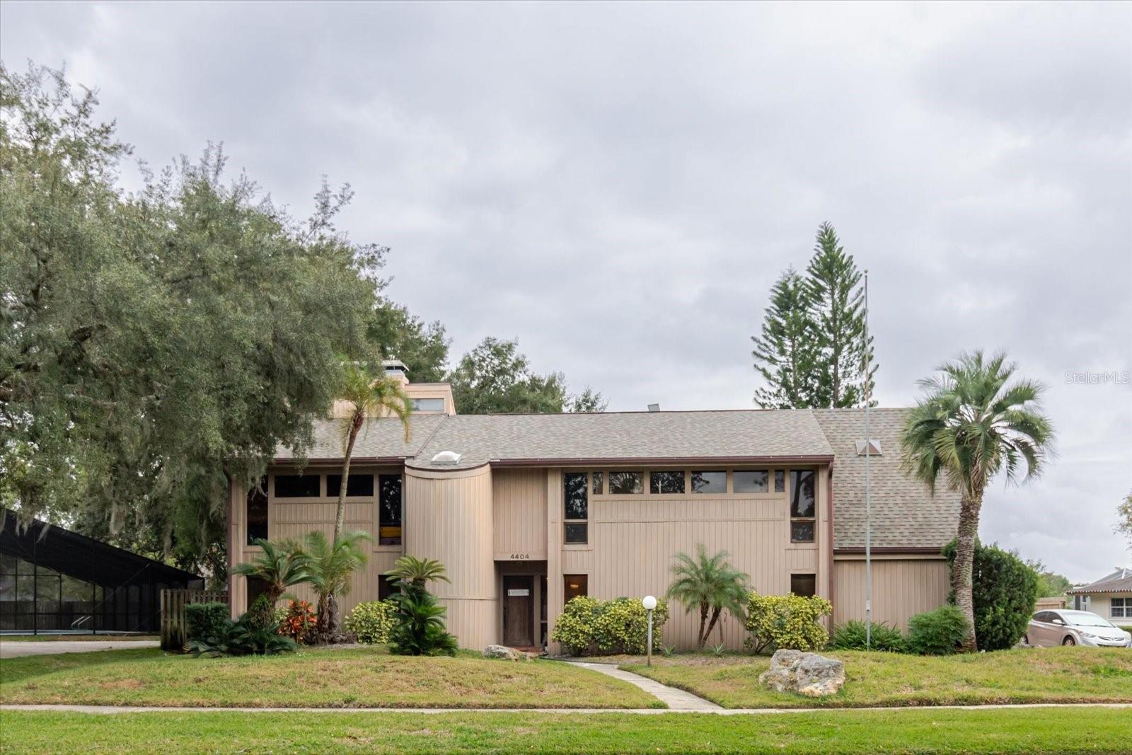4404 OLD ORCHARD DR — photo 2