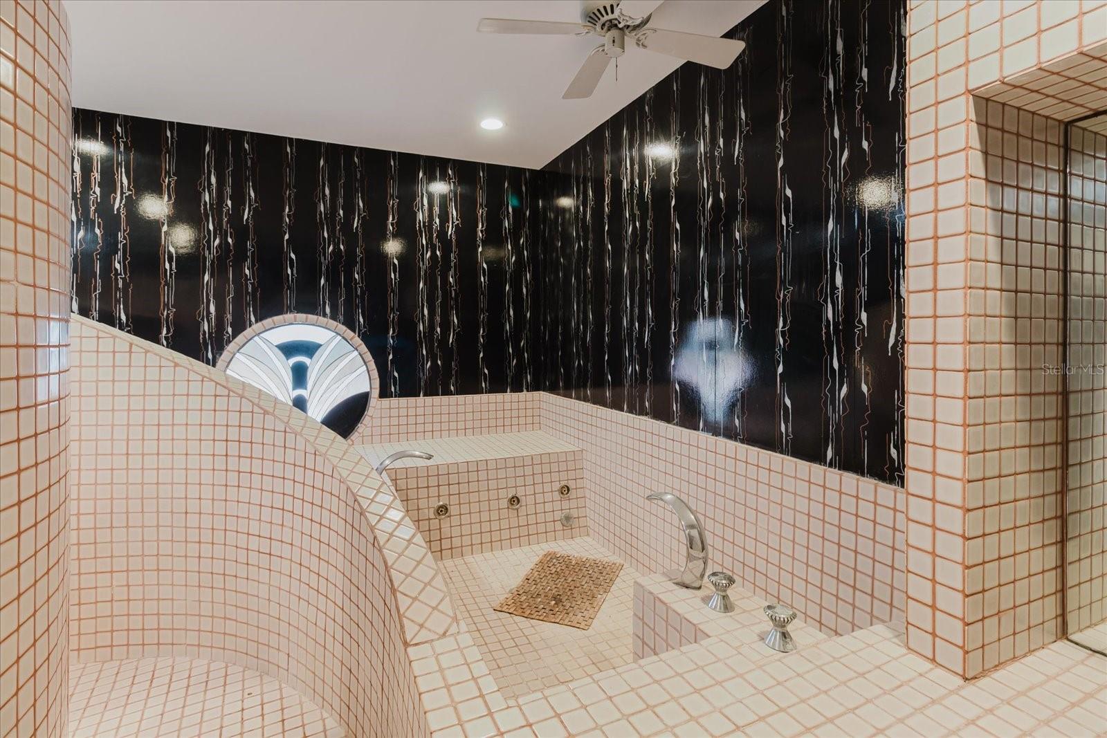 4404 OLD ORCHARD DR — photo 53