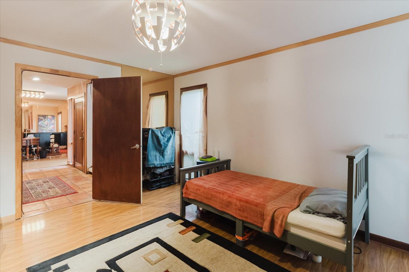 4404 OLD ORCHARD DR — photo 12