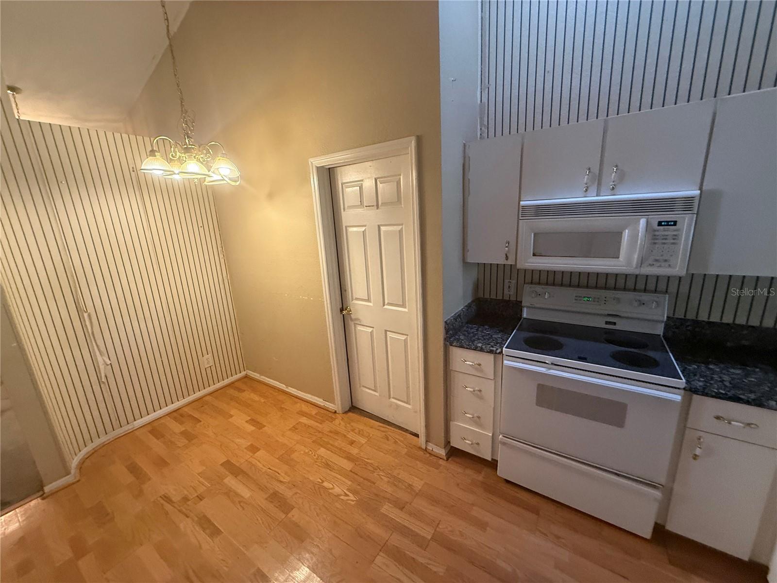204 CHARDONNAY PL — photo 4