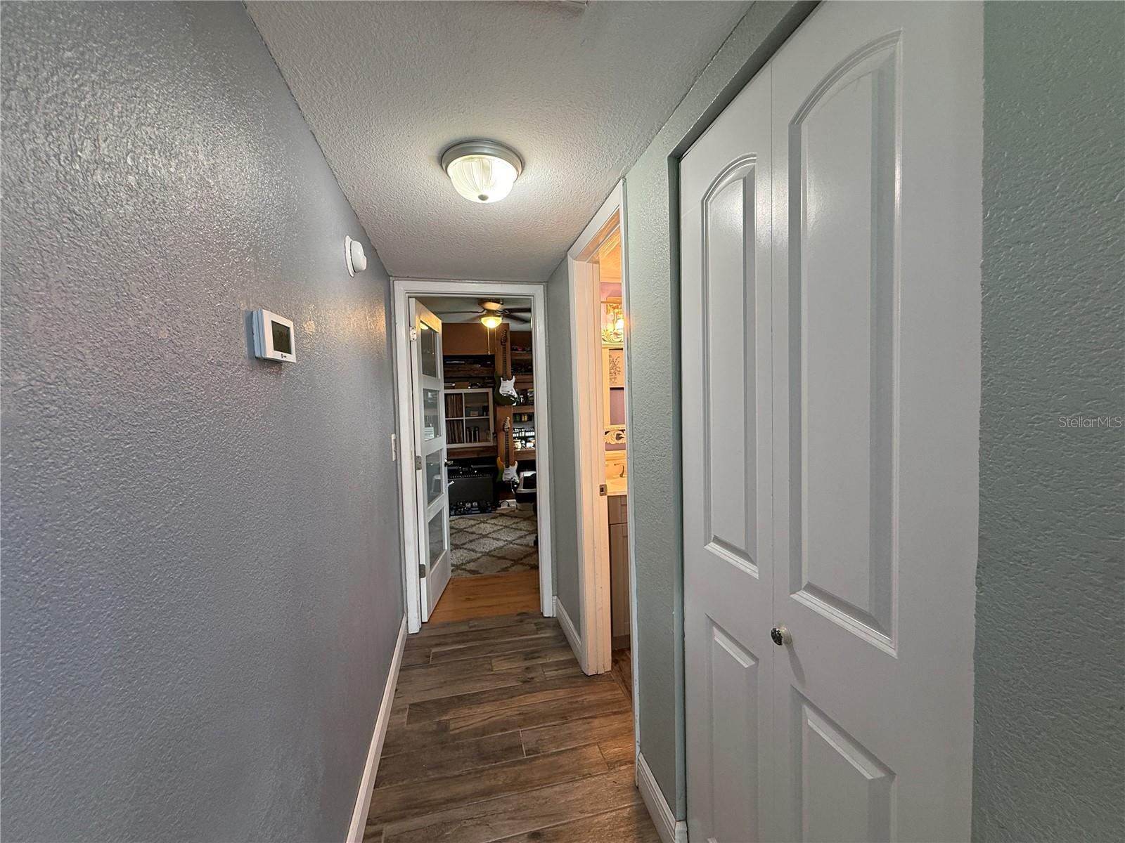 10009 REGAL WOODS LN — photo 17