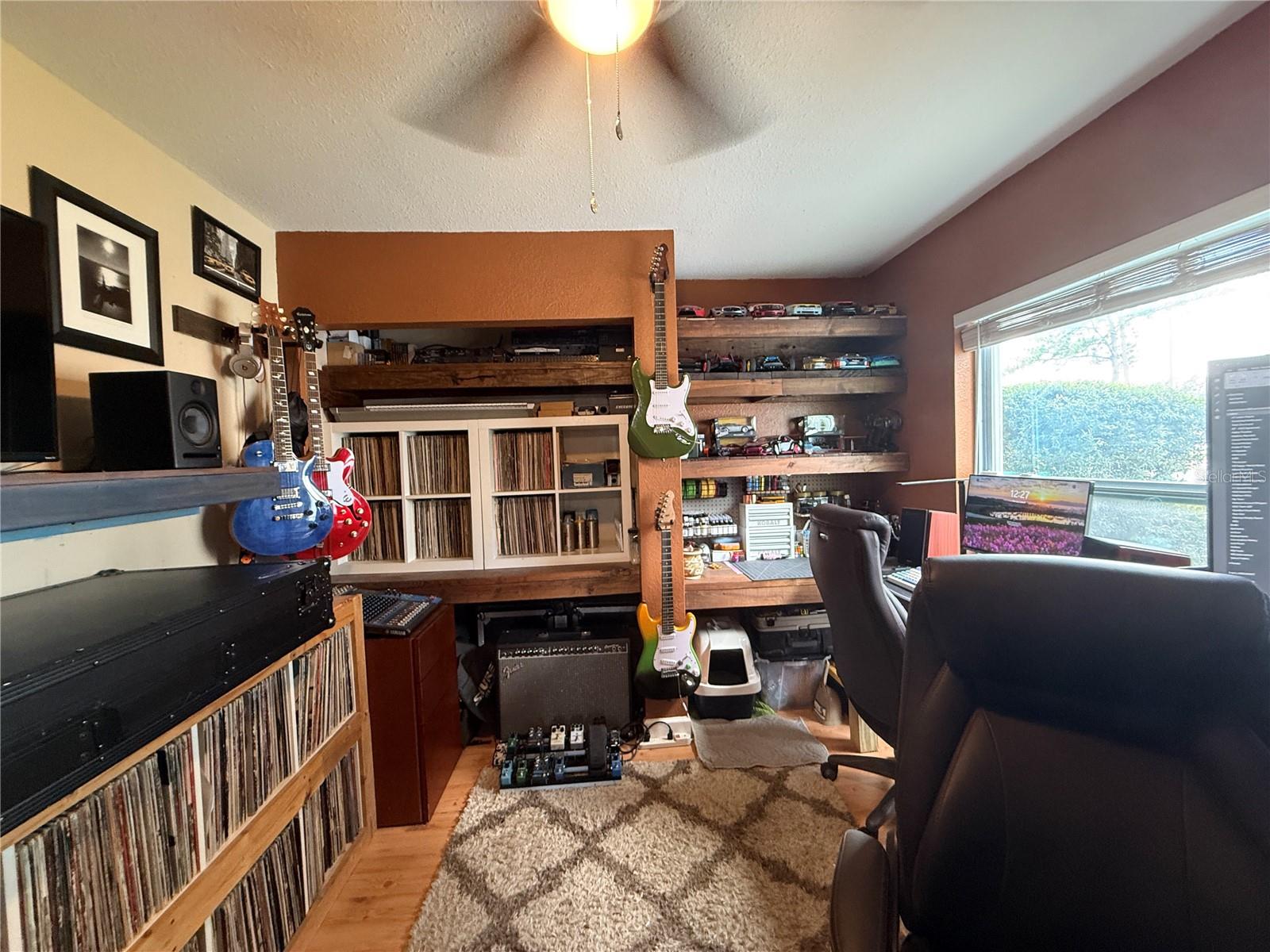 10009 REGAL WOODS LN — photo 16