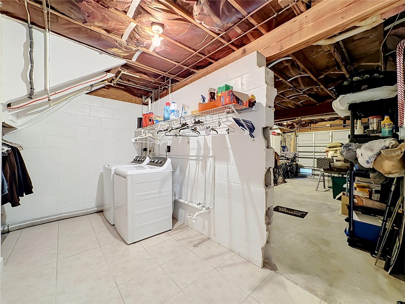 202 PEACOCK LN #A — photo 25